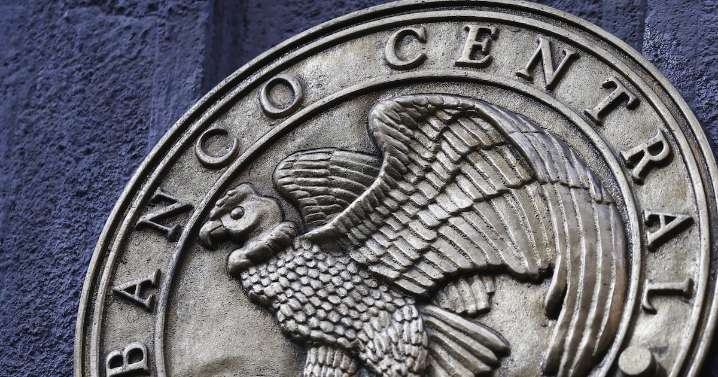 UDI pide al FMI pronunciarse tras las discrepancias de Boric con el Banco Central