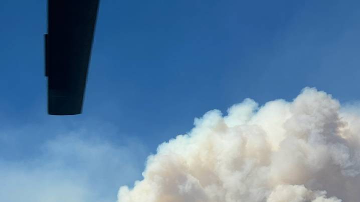 Warm September weather, wind spreading Bear Gulch Fire