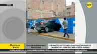 Chorrillos: auto fuera de control chocó con moto y se empotró en casa