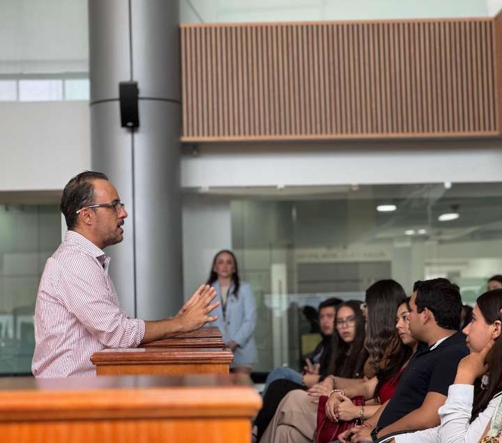 “La política es la gestión de lo público, y todos estamos llamados a participar”: Jorge Soto ante estudiantes de Derecho