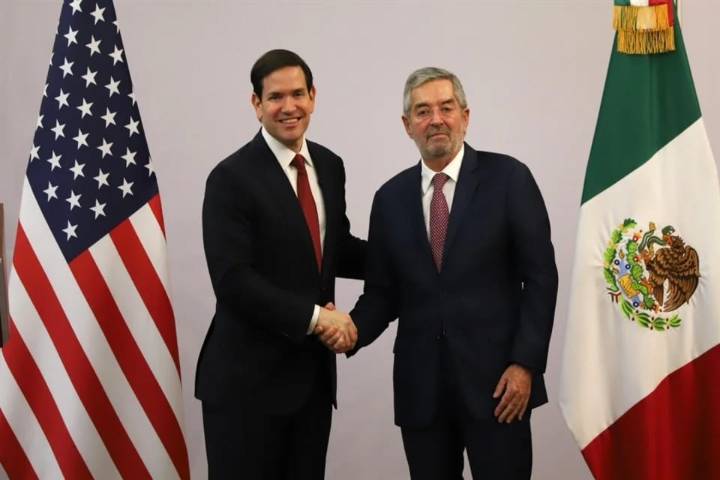 México acepta acuerdo con EU; van contra precursores de fentanilo