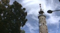Cáceres deberá resintonizar la televisión tras tener que retirar las antenas de la Torre del Reloj More
