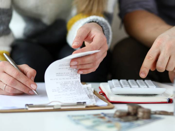 DEAR ABBY: Wife's financial planning sparks protest from husband