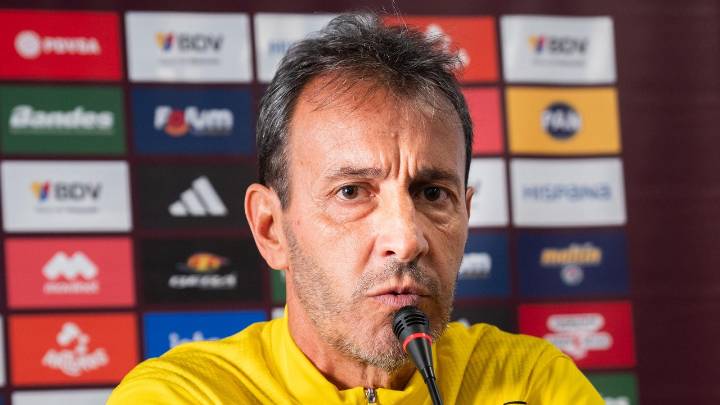 'Bocha' Batista sería pretendido por selección sudamericana pese a la debacle con La Vinotinto en Eliminatorias: "Increíble que quieran un técnico que fracasó rotundamente"