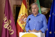 Sanz lamenta una inversión "ninguneada" en Sevilla en infraestructuras aeropuertuarias y de tren