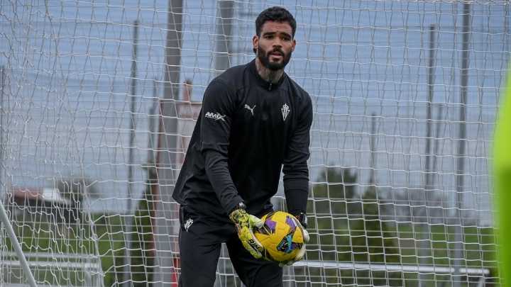 Christian Joel se juega su futuro en el Sporting en los próximos meses