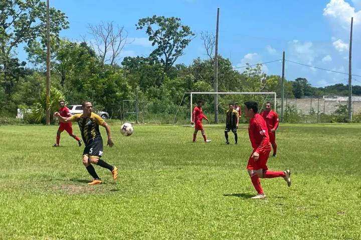 Master América le quita el invicto a Sureños en vibrante duelo de la Master B