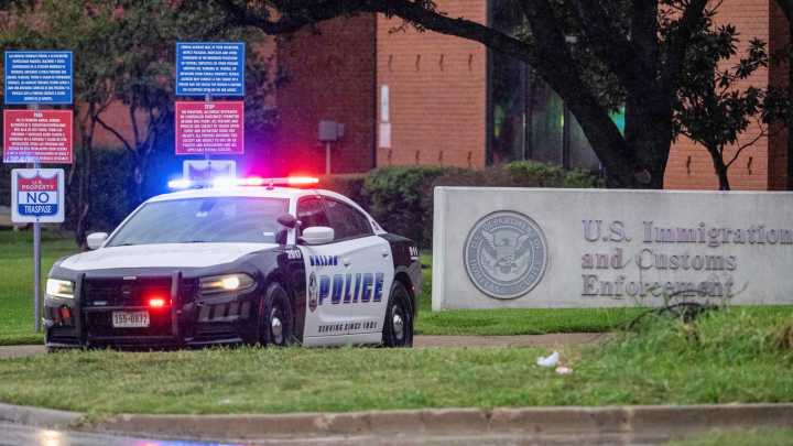 FBI investiga ataque "anti-ICE" en oficina de Dallas: dos muertos