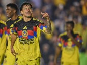 América remonta y golea a Pumas en el Clásico Capitalino