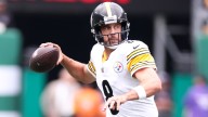 Rodgers looks like he has something left in stellar Steelers debut