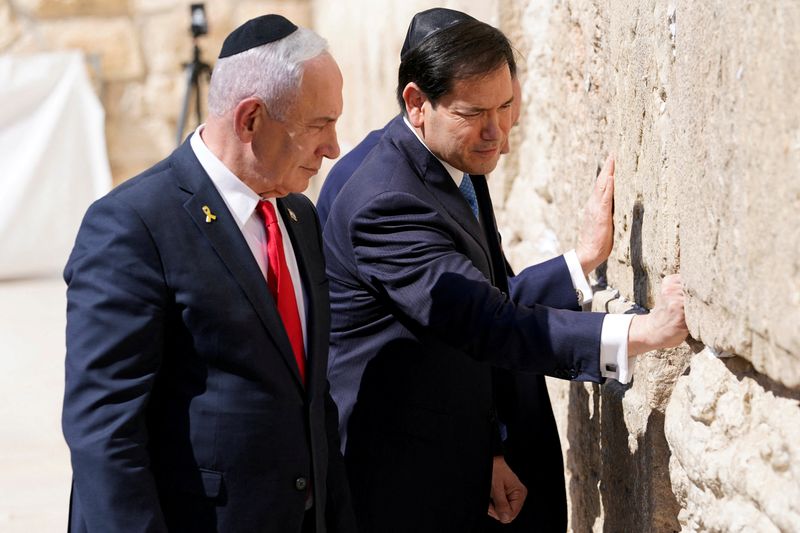 Israel intensifies Gaza City bombing as Rubio arrives
