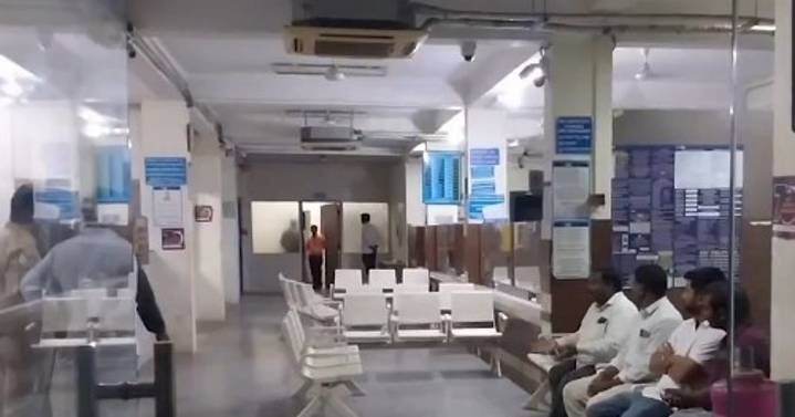 K'taka SBI branch heist: Armed men loot cash, gold worth 20 cr