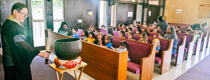 Singing, dancing, ringing bells: Hundreds celebrate International Day of Peace