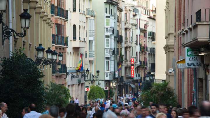Comparativa de la quita de deuda: 1.369 euros por riojano frente a 2.200 en Cataluña