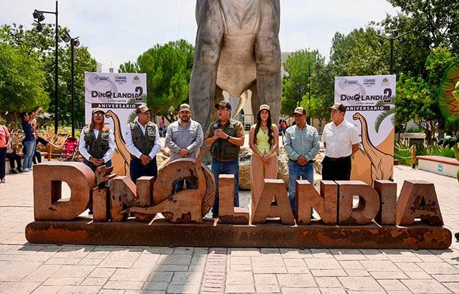 Dinolandia festeja su segundo aniversario con gran ambiente familiar en Ramos Arizpe