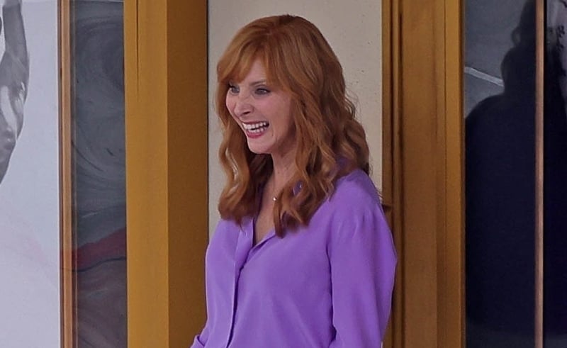Lisa Kudrow Spotted Filming ‘The Comeback’ Season 3: Photos Reveal Spoilers About Valerie Cherish’s Next Act! | HBO, Lisa Kudrow, Television, The Comeback | Celebrity News and Gossip | Entertainment, 