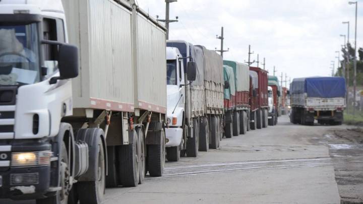 Acuerdo salarial para camioneros: Capital Humano confirmó aumentos escalonados y suma extraordinaria