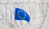 Inmigración. Cómo en diez años en Europa se pasó de la política de acogida de Merkel a hablarse de una “invasión”