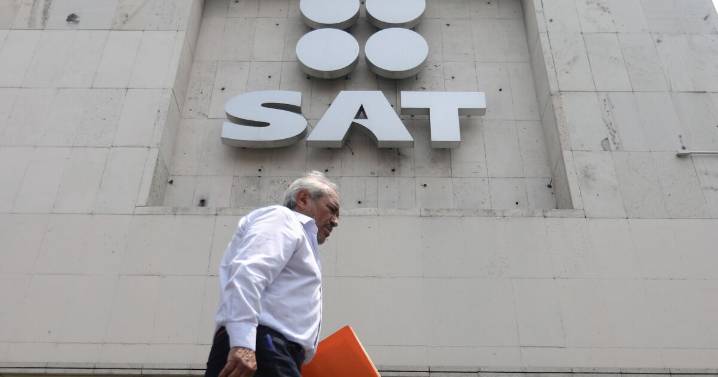 Página del SAT presenta fallas en servicios hoy; constancias fiscales entre los más afectados