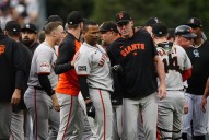 Deadspin | MLB roundup: After benches-clearing incident, Giants top Rockies