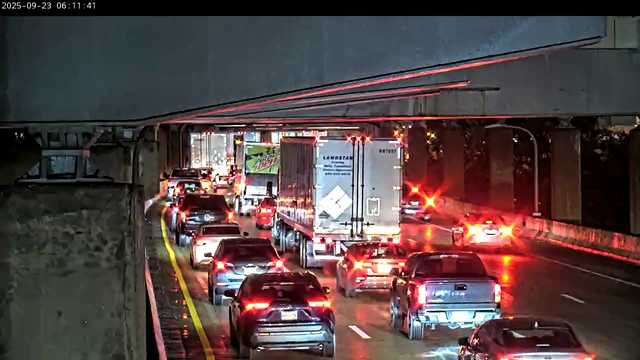 Traffic backed up on Brent Spence Bridge following crash