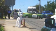 Conductor embiste vehículo de Carabineros para evitar fiscalización por posible intento de ingreso de droga a cárcel de Valparaíso