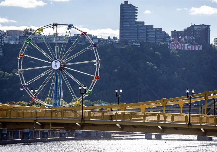 The Ferris wheel is back for Oktoberfest Downtown