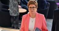 Nicola Sturgeon says Nigel Farage is 'selling snake oil' with Reform UK party