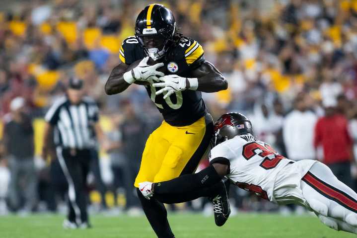 Steelers' Kaleb Johnson explains kickoff gaffe after benching: ‘I just made a mistake’