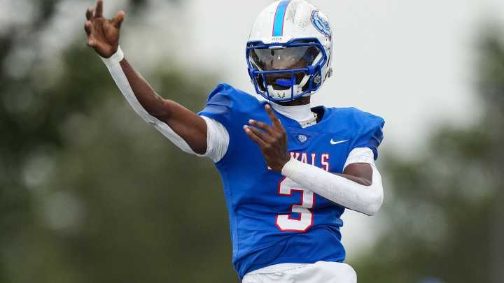 Terry Walker III helps lead HSE to 3-0 start, Mudsock next week