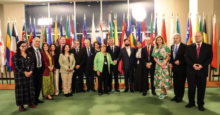 Presidente Boric anuncia candidatura de Bachelet a la ONU en medio de discurso crítico con Trump y Netanyahu