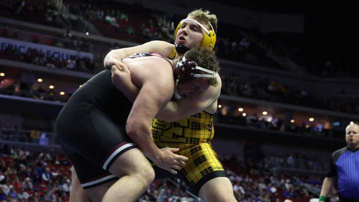 See new Iowa high school wrestling state tournament schedule for 2026
