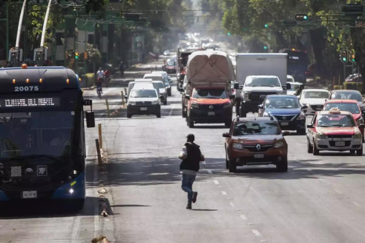 Hoy no circula 2025 CDMX y Edomex: ¿Qué carros descansan este sábado 27 de septiembre?