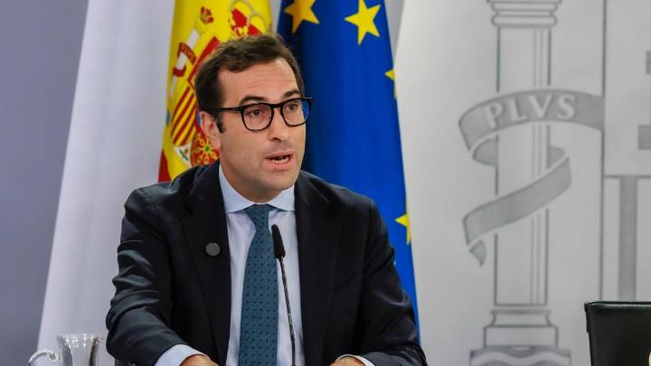 El Gobierno eleva al 2,7% el crecimiento de la economía española por el aumento del consumo