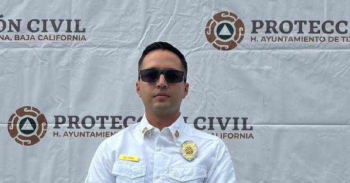 Reconocen a miembros de Protección Civil en su día