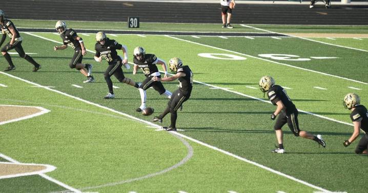 Week 3 FB gets underway