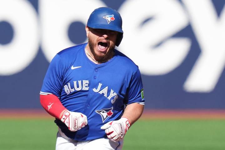 Kirk hits 2 homers, including 1st career slam, as Blue Jays rout Rays 13