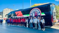 El Extremadura luce por España con su nuevo autobús