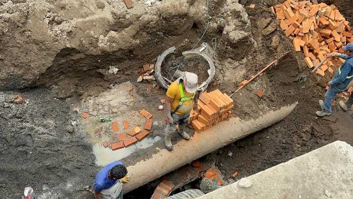 Agilizan reparación del drenaje profundo en Chimalhuacán