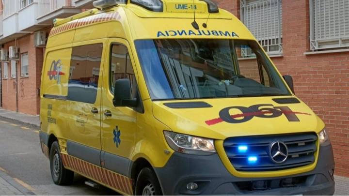 Rescatan a un menor de 13 años tras caer desde un primer piso en Molina de Segura