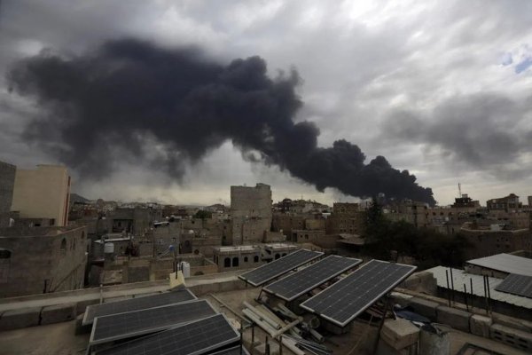 Los ataques de Israel a Yemen matan a 35 personas y dejan más de un centenar de heridos
