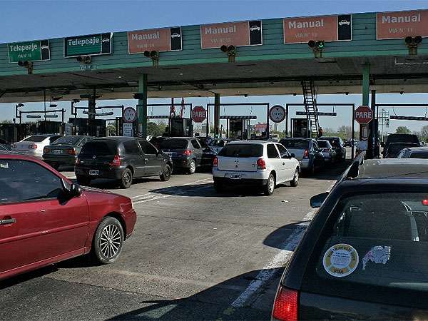 El tarifazo de AUBASA blanquea a la Bs As-La Plata como la Autopista más cara del mundo