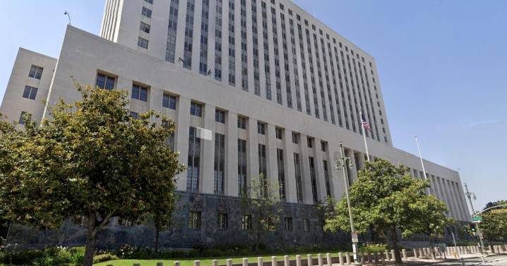 Bicoastal drug trafficking operation flew 22 tons of cocaine across country, prosecutors say
