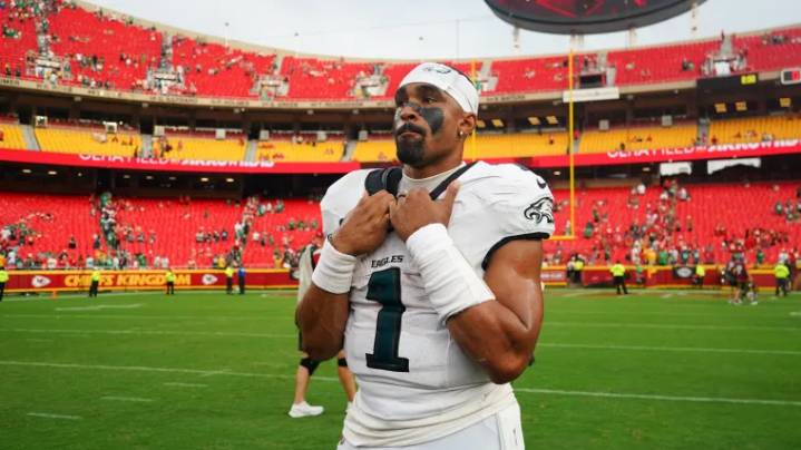 Eagles QB Jalen Hurts' most concerning stat is tied for 34th in NFL with Jets backup Tyrod Taylor
