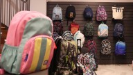 Cada hogar se gasta casi 1.700 euros por estudiante al año