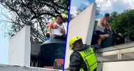 No le subió agua: Policías rescatan a hombre que se atoró en un tinaco en Coyoacán