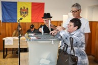 Moldova chooses between pro-EU, pro-Russia groups in parliamentary election