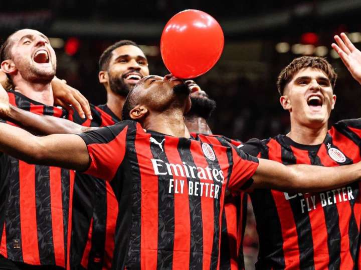AC Milan y Santi Gimenez golean y avanzan en Copa de Italia