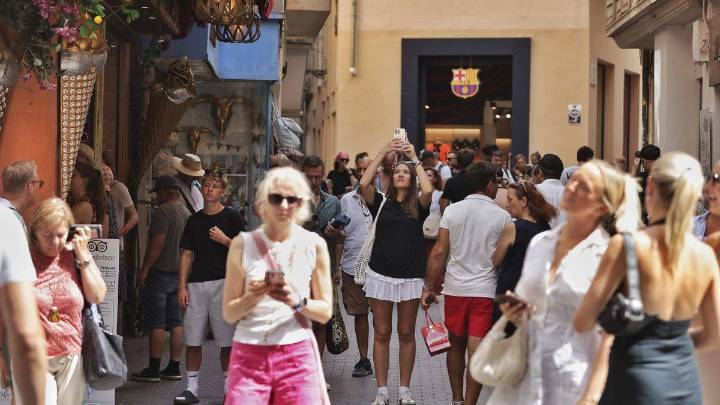 Baleares lidera la ocupación hotelera en agosto pese a la caída de viajeros