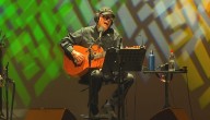 Silvio Rodríguez reencantó al público chileno con íntimo show en el Movistar Arena